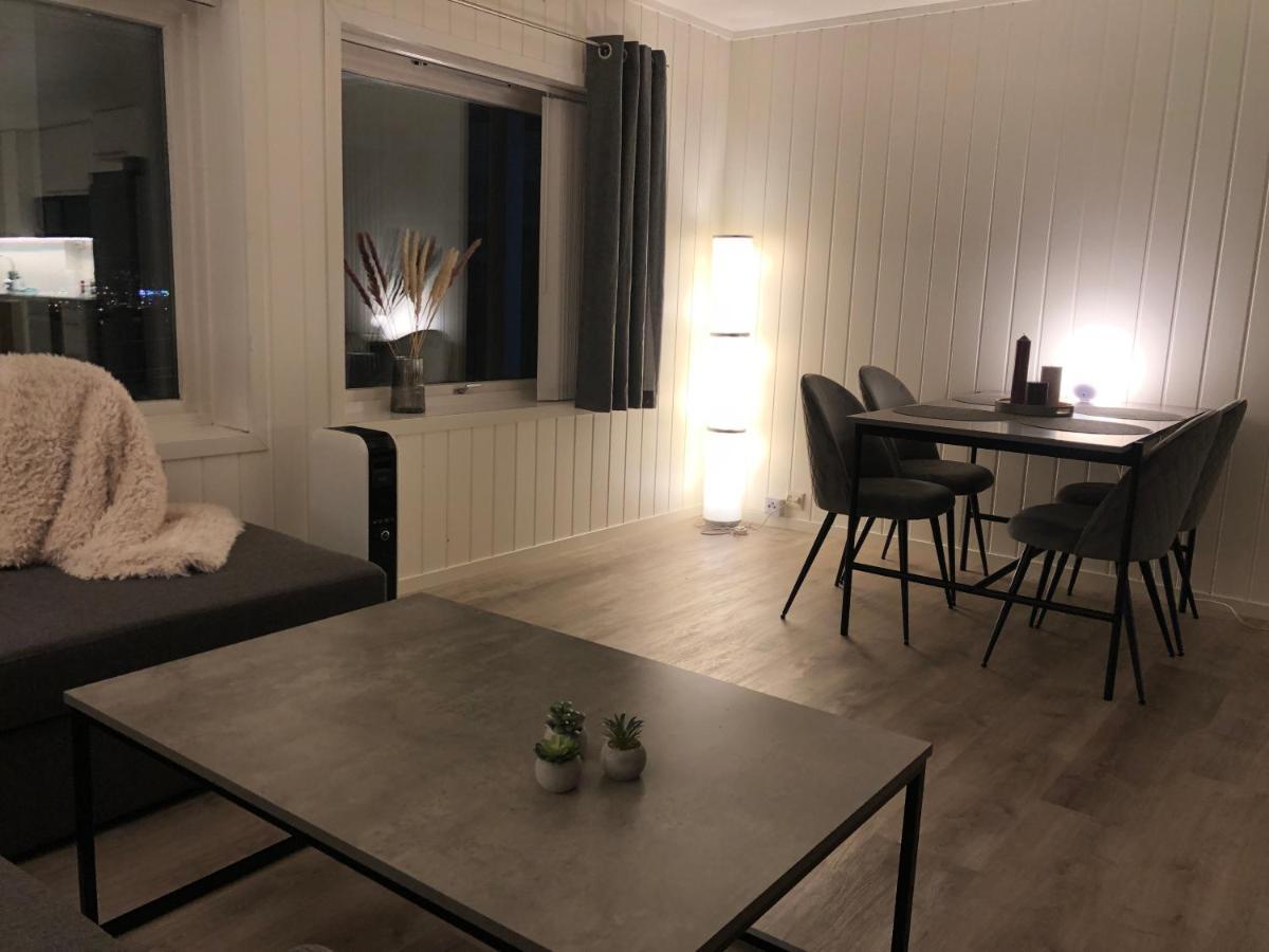 Moderne Og Trivelig Leilighet, Med Unik Utsikt ทรอมโซ ภายนอก รูปภาพ